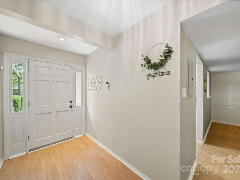 3737 Winding Creek Lane, Charlotte, NC 28226.  MLS# CAR4266288, YatesRealty ID 25641. 