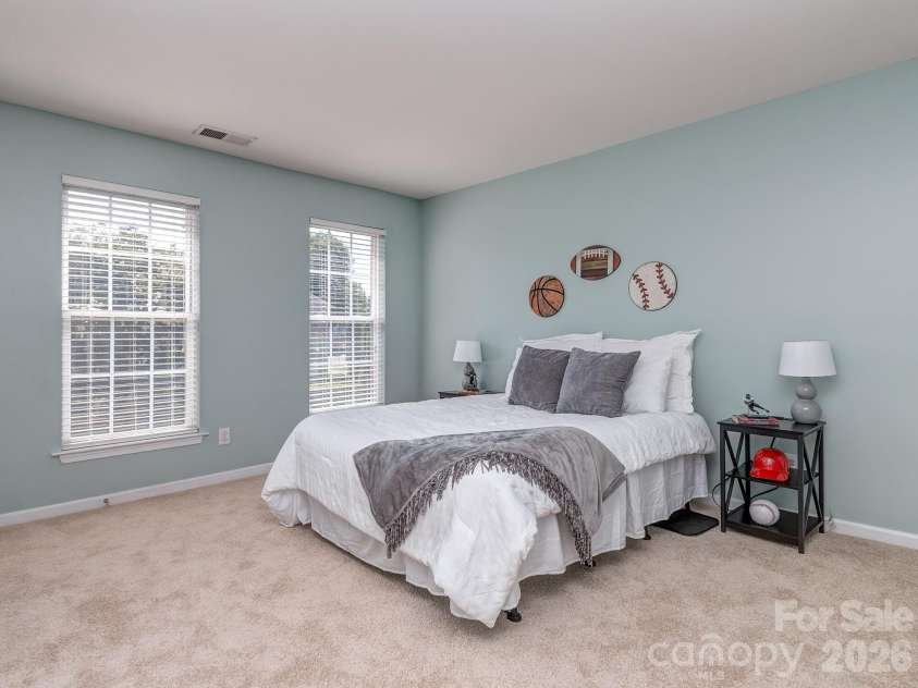 5922 Union Pacific Avenue, Charlotte, NC 28210.  MLS# CAR4341974, YatesRealty ID 25641. 