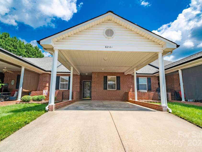 6241 Orchid Court, Denver, NC 28037.  MLS# CAR4277359, YatesRealty ID 25643. 