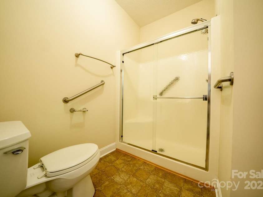 6241 Orchid Court, Denver, NC 28037.  MLS# CAR4277359, YatesRealty ID 25643. 