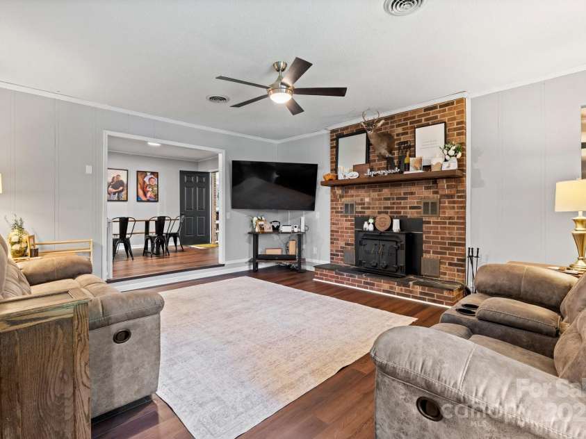 1560 Lafayette Avenue, Hudson, NC 28638.  MLS# CAR4277922, YatesRealty ID 25644. 