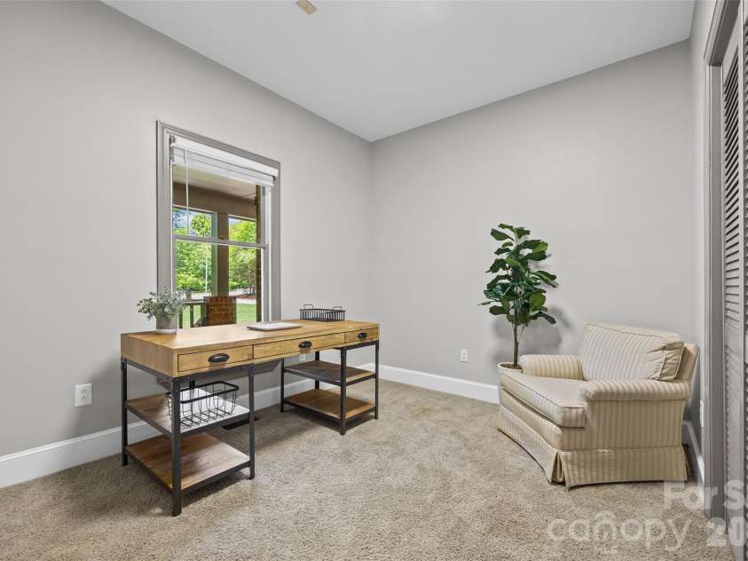 16105 Langston Drive, Charlotte, NC 28278.  MLS# CAR4383819, YatesRealty ID 25644. 