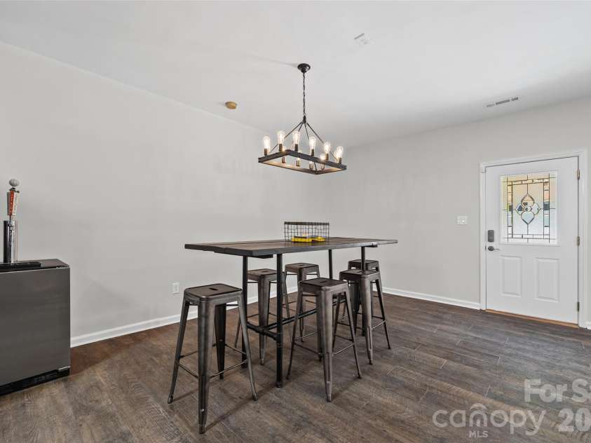 16105 Langston Drive, Charlotte, NC 28278.  MLS# CAR4383819, YatesRealty ID 25644. 