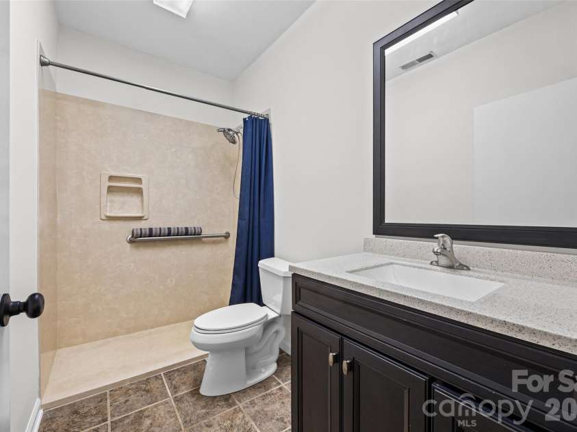 16105 Langston Drive, Charlotte, NC 28278.  MLS# CAR4383819, YatesRealty ID 25644. 