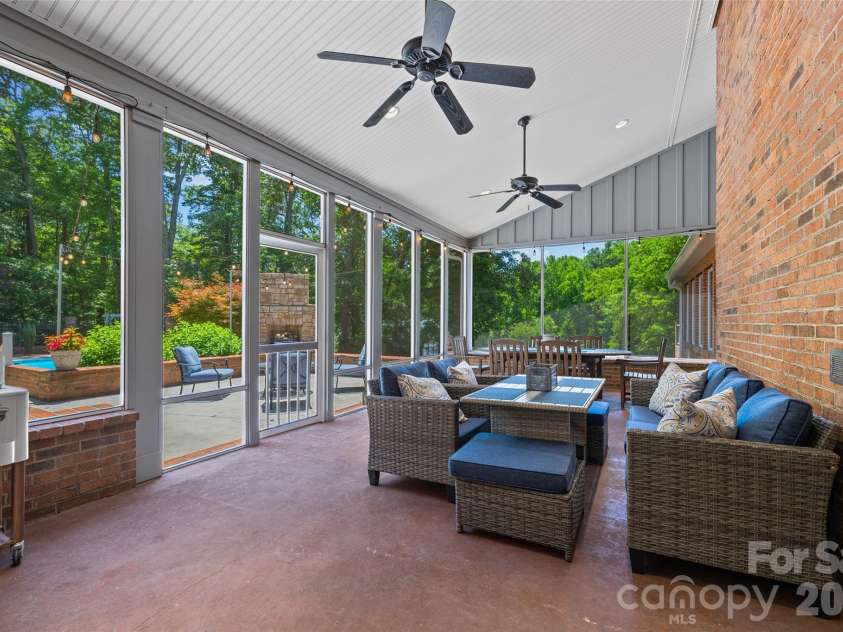 16105 Langston Drive, Charlotte, NC 28278.  MLS# CAR4383819, YatesRealty ID 25644. 