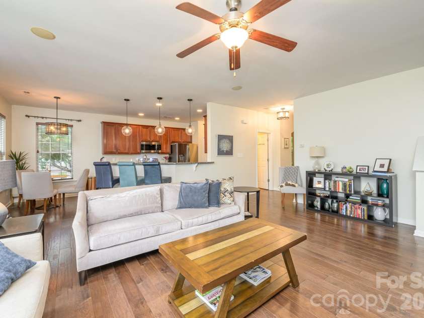 10732 Trolley Run Drive, Cornelius, NC 28031.  MLS# CAR4385507, YatesRealty ID 25645. 