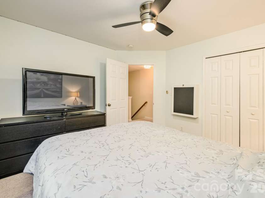 10732 Trolley Run Drive, Cornelius, NC 28031.  MLS# CAR4385507, YatesRealty ID 25645. 