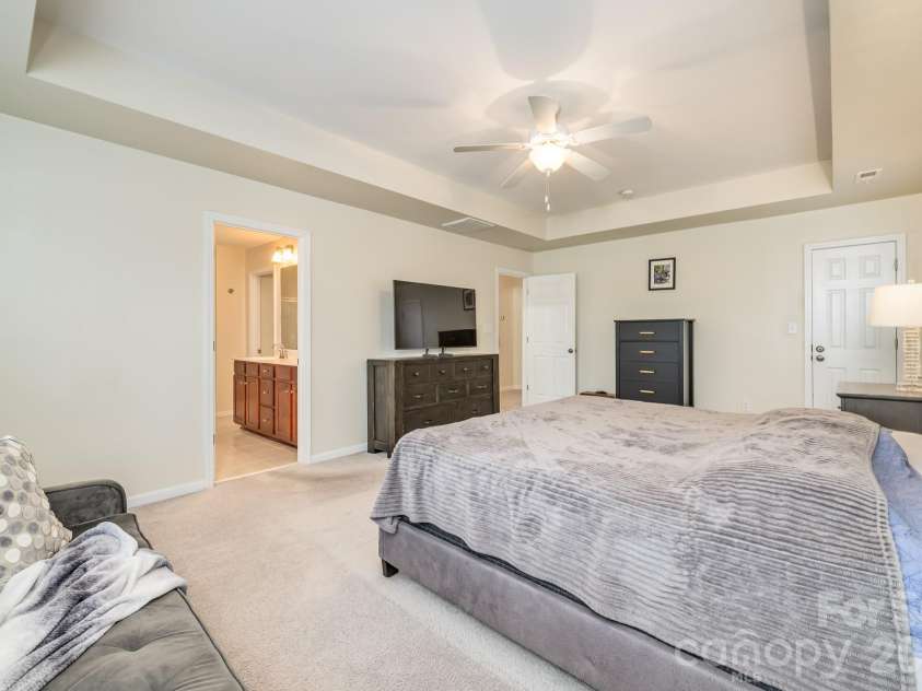 10732 Trolley Run Drive, Cornelius, NC 28031.  MLS# CAR4385507, YatesRealty ID 25645. 