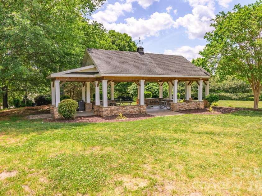 10732 Trolley Run Drive, Cornelius, NC 28031.  MLS# CAR4385507, YatesRealty ID 25645. 