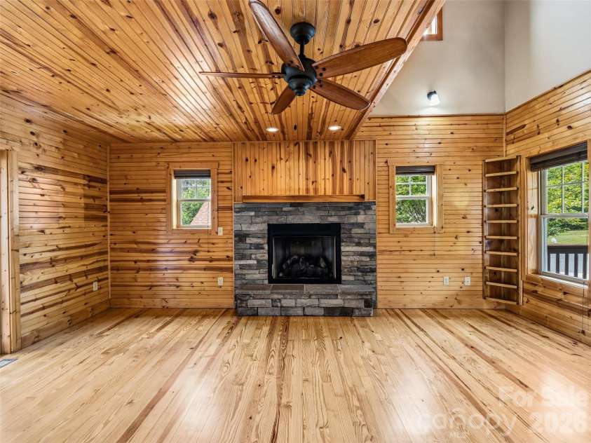 235 Hidden Knoll Drive, Hendersonville, NC 28792.  MLS# CAR4378811, YatesRealty ID 25646. 