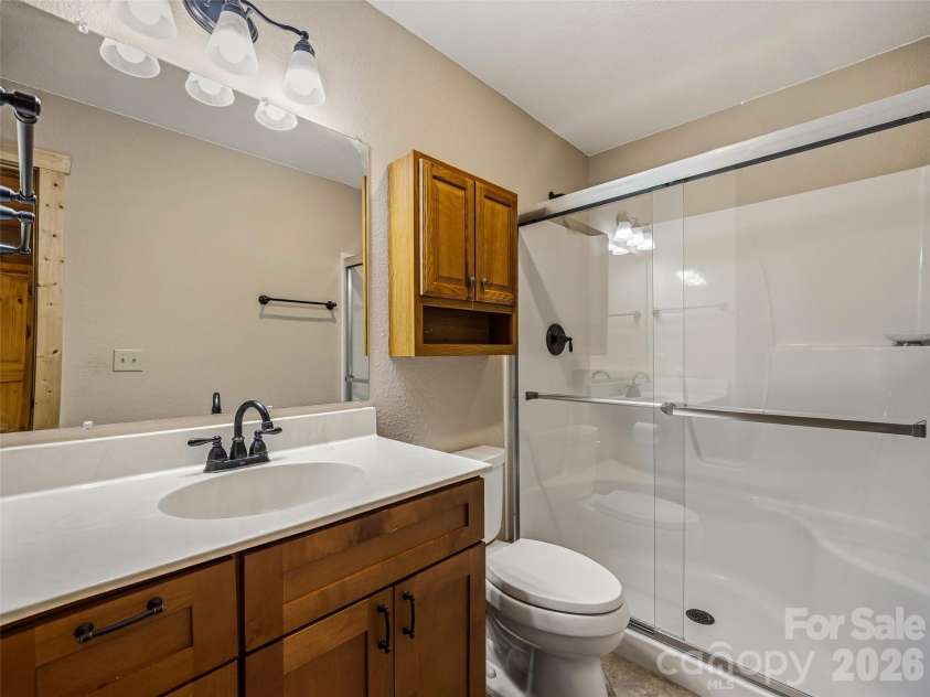 235 Hidden Knoll Drive, Hendersonville, NC 28792.  MLS# CAR4378811, YatesRealty ID 25646. 