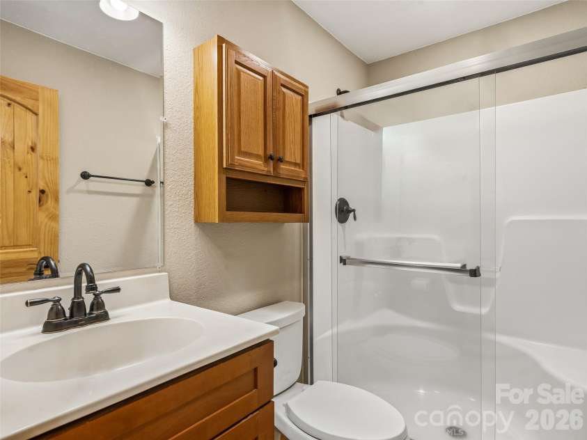 235 Hidden Knoll Drive, Hendersonville, NC 28792.  MLS# CAR4378811, YatesRealty ID 25646. 