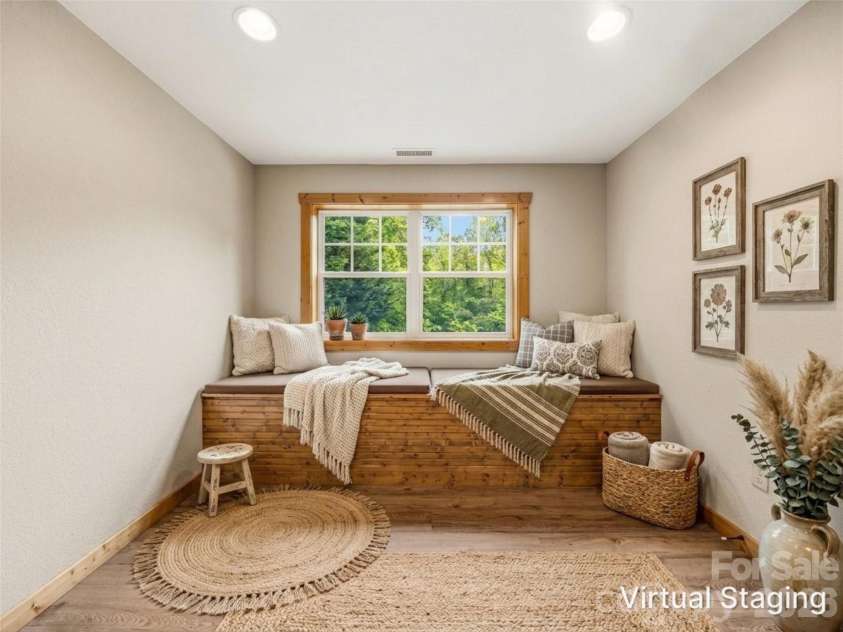 235 Hidden Knoll Drive, Hendersonville, NC 28792.  MLS# CAR4378811, YatesRealty ID 25646. 