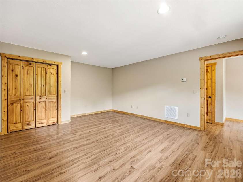 235 Hidden Knoll Drive, Hendersonville, NC 28792.  MLS# CAR4378811, YatesRealty ID 25646. 
