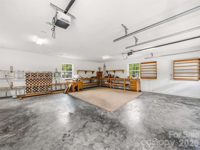 235 Hidden Knoll Drive, Hendersonville, NC 28792.  MLS# CAR4378811, YatesRealty ID 25646. 