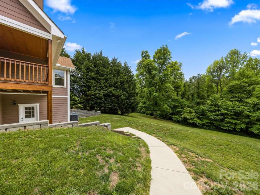 235 Hidden Knoll Drive, Hendersonville, NC 28792.  MLS# CAR4378811, YatesRealty ID 25646. 