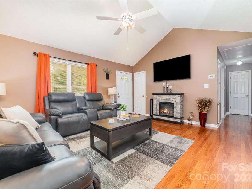 435 Kimbrook Court, Rock Hill, SC 29730.  MLS# CAR4268350, YatesRealty ID 25646. Living Room 3