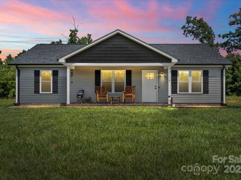 44432 US Highway 52 Highway, New London, NC 28127.  MLS# CAR4278727, YatesRealty ID 25647. 
