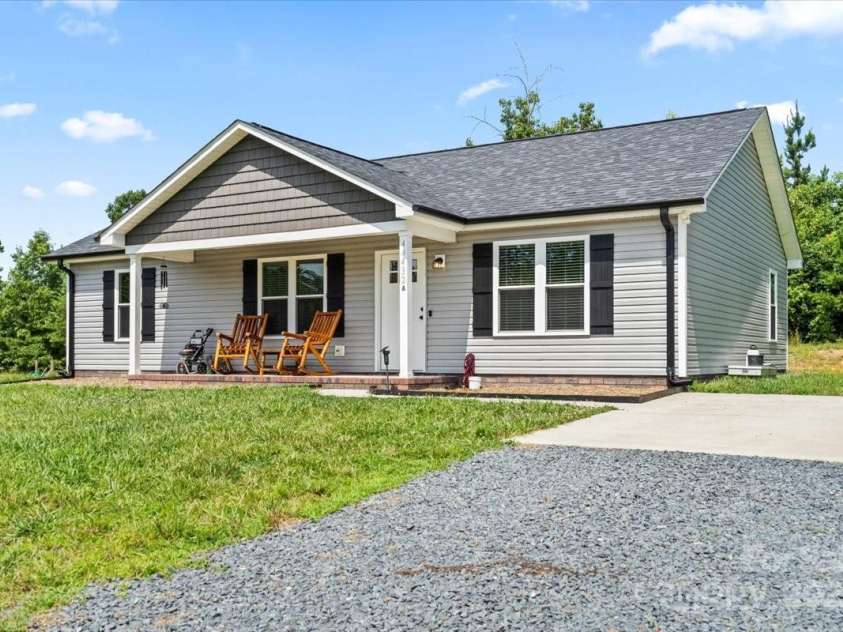 44432 US Highway 52 Highway, New London, NC 28127.  MLS# CAR4278727, YatesRealty ID 25647. 