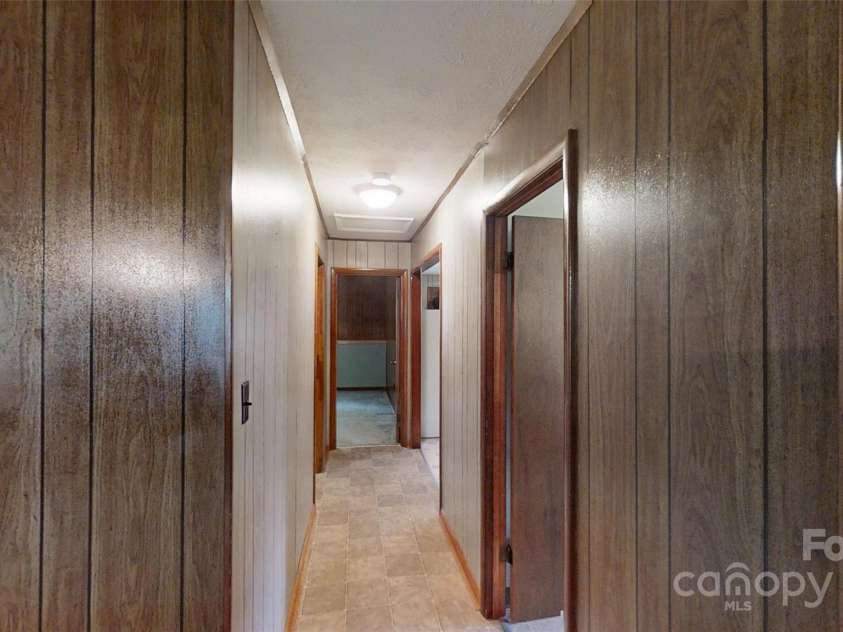 560 Bailey Mountain Road, Mars Hill, NC 28754.  MLS# CAR4279232, YatesRealty ID 25648. 