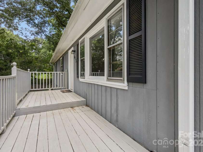 613 Davis Street, Lancaster, SC 29720.  MLS# CAR4270650, YatesRealty ID 25649. 