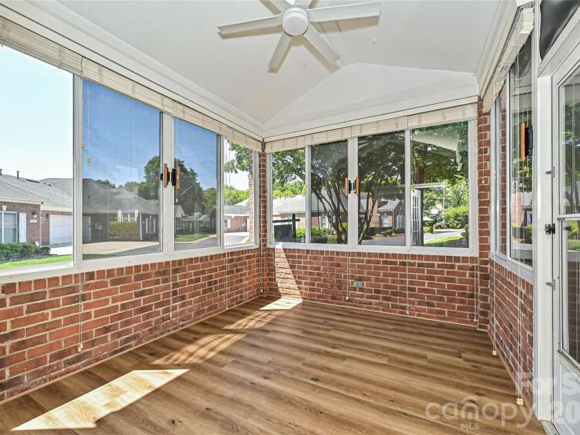 8348 Highland Glen Drive, Charlotte, NC 28269.  MLS# CAR4355382, YatesRealty ID 25649. 