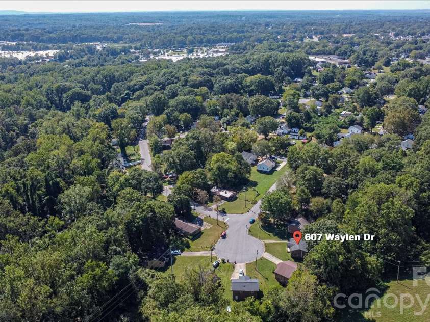607 Waylen Street, Shelby, NC 28150.  MLS# CAR4305299, YatesRealty ID 2565. 