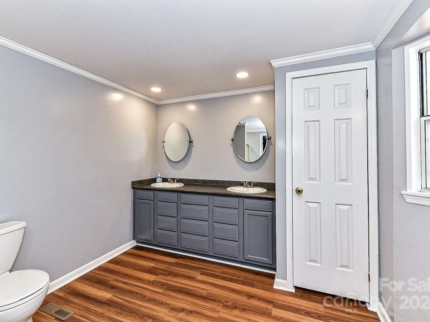 8327 Walkup Road, Waxhaw, NC 28173.  MLS# CAR4209160, YatesRealty ID 2565. Primary Bathroom with Dual Vanities