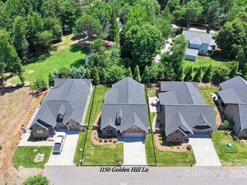 1150 Golden Hill Lane, Denver, NC 28037.  MLS# CAR4278089, YatesRealty ID 25650. Situated at the end of a small street