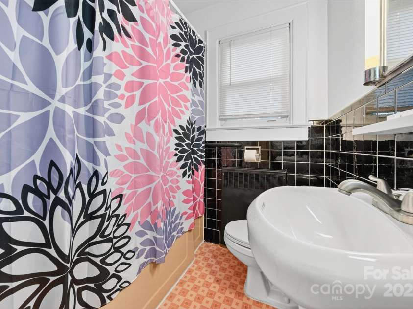 422 Wagner Street, Troutman, NC 28166.  MLS# CAR4273709, YatesRealty ID 25651. 