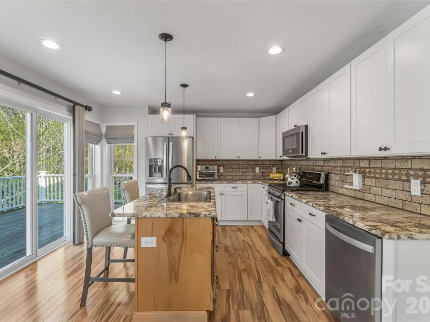 6047 Chaucer Lane, Granite Falls, NC 28630.  MLS# CAR4365756, YatesRealty ID 25651. 