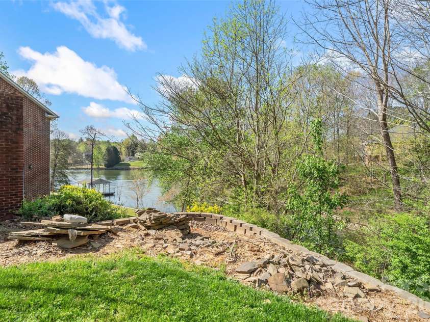 6047 Chaucer Lane, Granite Falls, NC 28630.  MLS# CAR4365756, YatesRealty ID 25651. 
