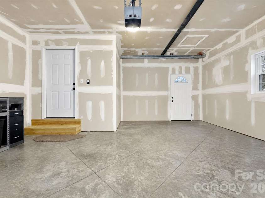 6047 Chaucer Lane, Granite Falls, NC 28630.  MLS# CAR4414748, YatesRealty ID 25651. 