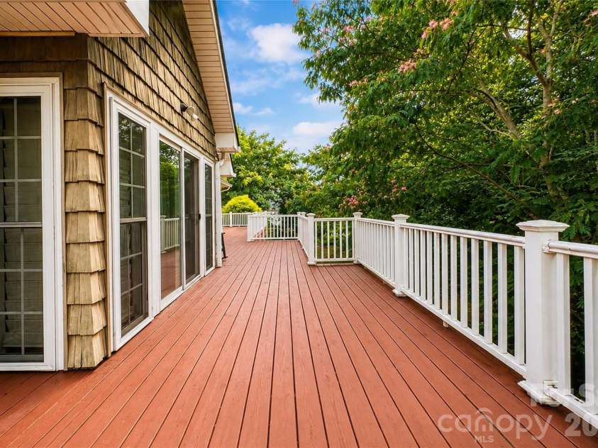6047 Chaucer Lane, Granite Falls, NC 28630.  MLS# CAR4414748, YatesRealty ID 25651. 