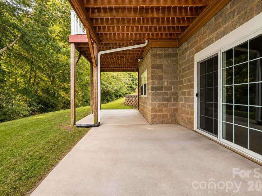 6047 Chaucer Lane, Granite Falls, NC 28630.  MLS# CAR4414748, YatesRealty ID 25651. 