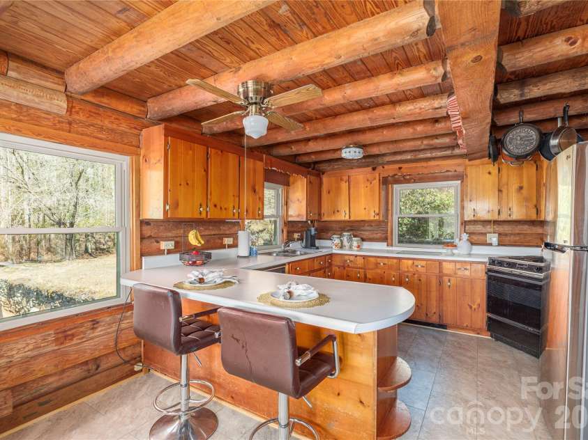 393 Carver Mountain Valley, Sylva, NC 28779.  MLS# CAR4333339, YatesRealty ID 25655. 