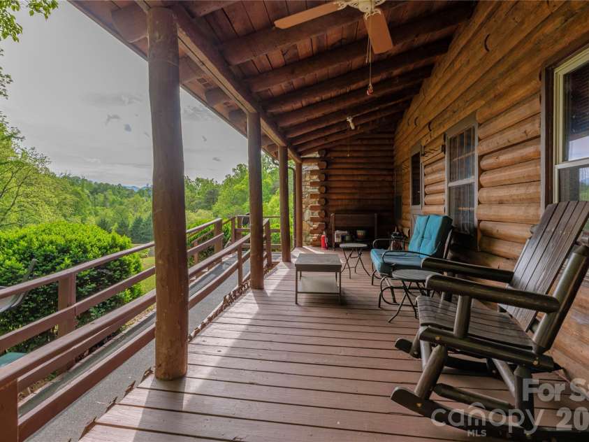 393 Carver Mountain Valley, Sylva, NC 28779.  MLS# CAR4333339, YatesRealty ID 25655. 