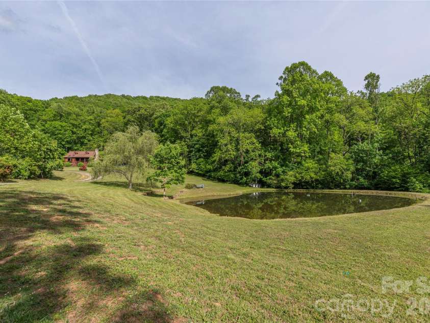 393 Carver Mountain Valley, Sylva, NC 28779.  MLS# CAR4333339, YatesRealty ID 25655. 