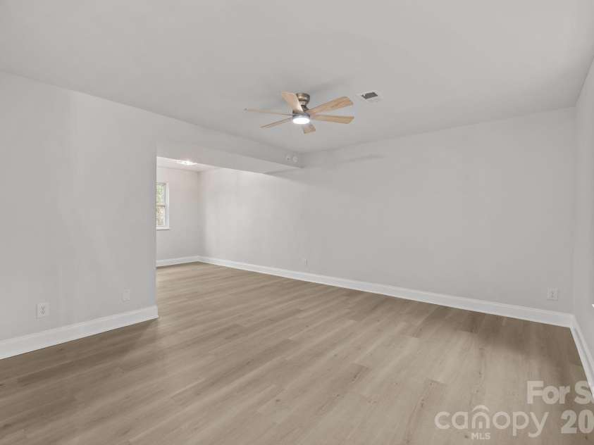 5716 Cassio Court, Charlotte, NC 28227.  MLS# CAR4349332, YatesRealty ID 25657. 