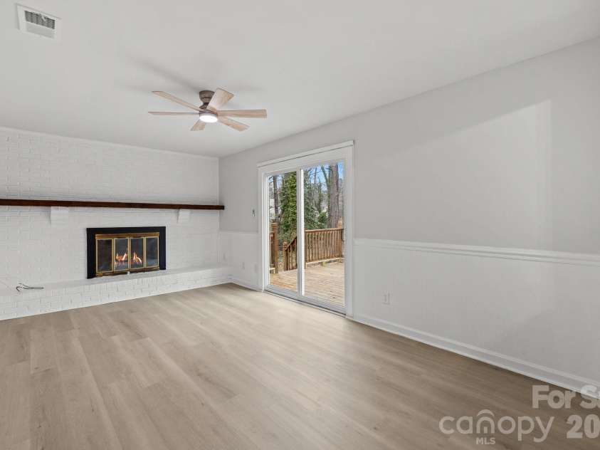 5716 Cassio Court, Charlotte, NC 28227.  MLS# CAR4349332, YatesRealty ID 25657. 