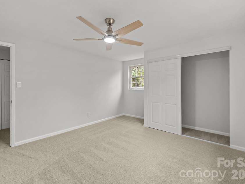 5716 Cassio Court, Charlotte, NC 28227.  MLS# CAR4349332, YatesRealty ID 25657. 
