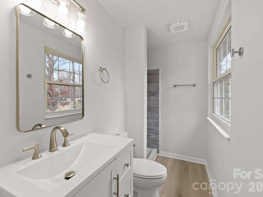 5716 Cassio Court, Charlotte, NC 28227.  MLS# CAR4349332, YatesRealty ID 25657. 