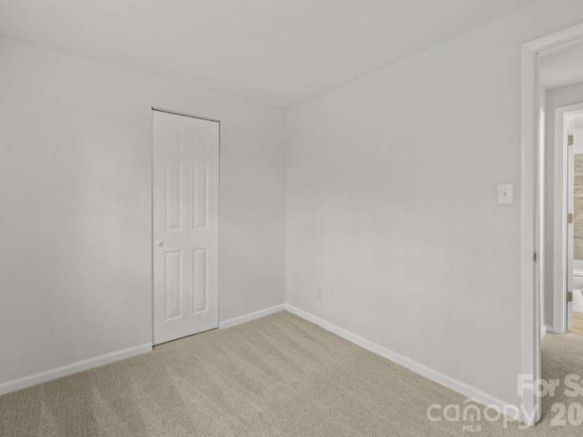 5716 Cassio Court, Charlotte, NC 28227.  MLS# CAR4349332, YatesRealty ID 25657. 