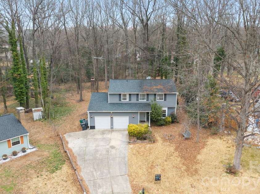 5716 Cassio Court, Charlotte, NC 28227.  MLS# CAR4349332, YatesRealty ID 25657. 