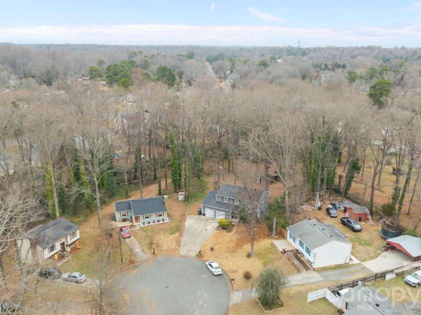 5716 Cassio Court, Charlotte, NC 28227.  MLS# CAR4349332, YatesRealty ID 25657. 
