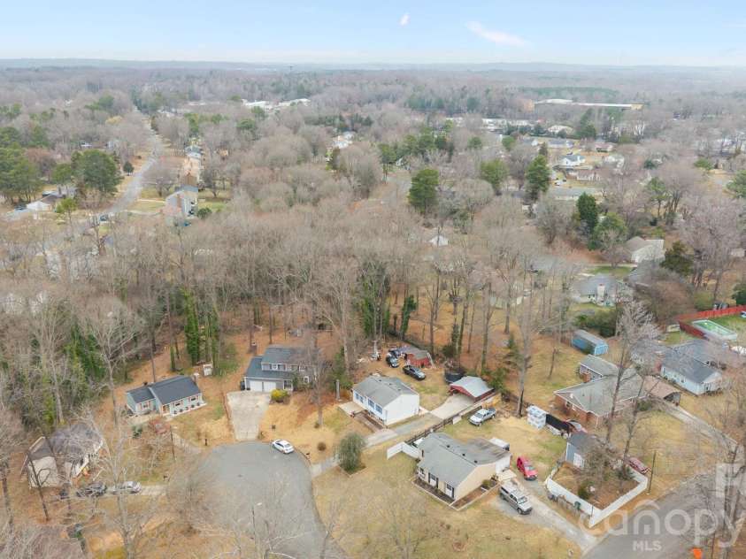 5716 Cassio Court, Charlotte, NC 28227.  MLS# CAR4349332, YatesRealty ID 25657. 