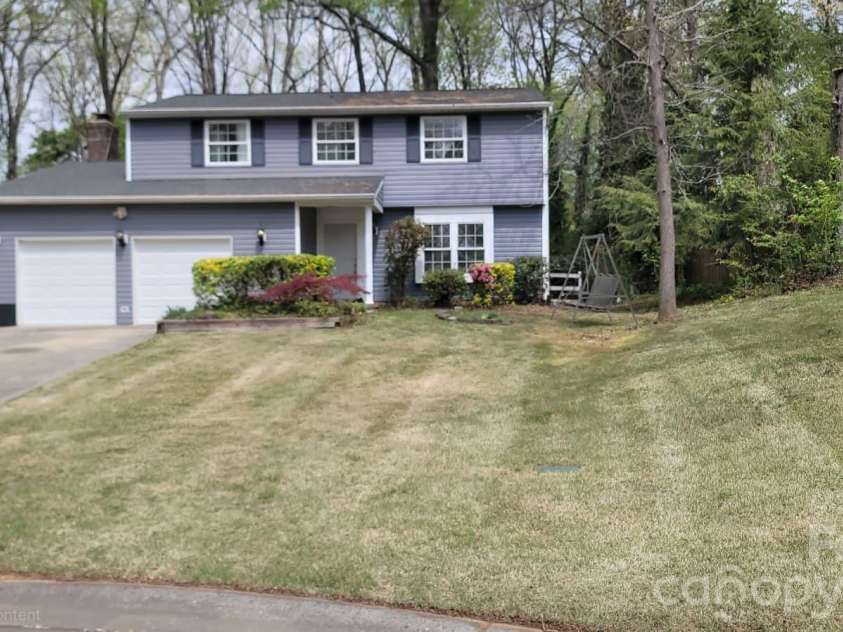 5716 Cassio Court, Charlotte, NC 28227.  MLS# CAR4349332, YatesRealty ID 25657. 