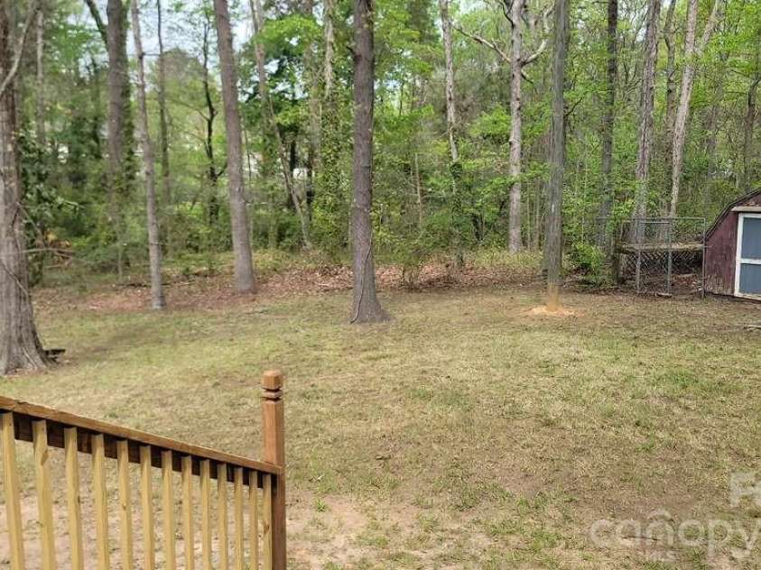 5716 Cassio Court, Charlotte, NC 28227.  MLS# CAR4349332, YatesRealty ID 25657. 