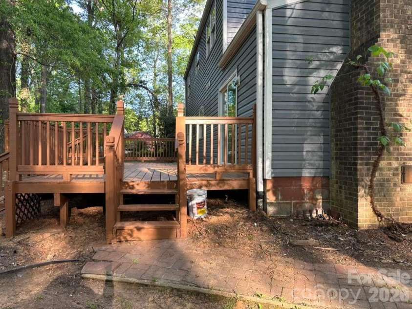 5716 Cassio Court, Charlotte, NC 28227.  MLS# CAR4349332, YatesRealty ID 25657. 