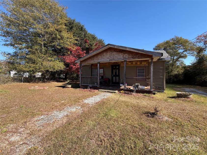 517 Peru Road, Morven, NC 28119.  MLS# CAR4321779, YatesRealty ID 2566. 